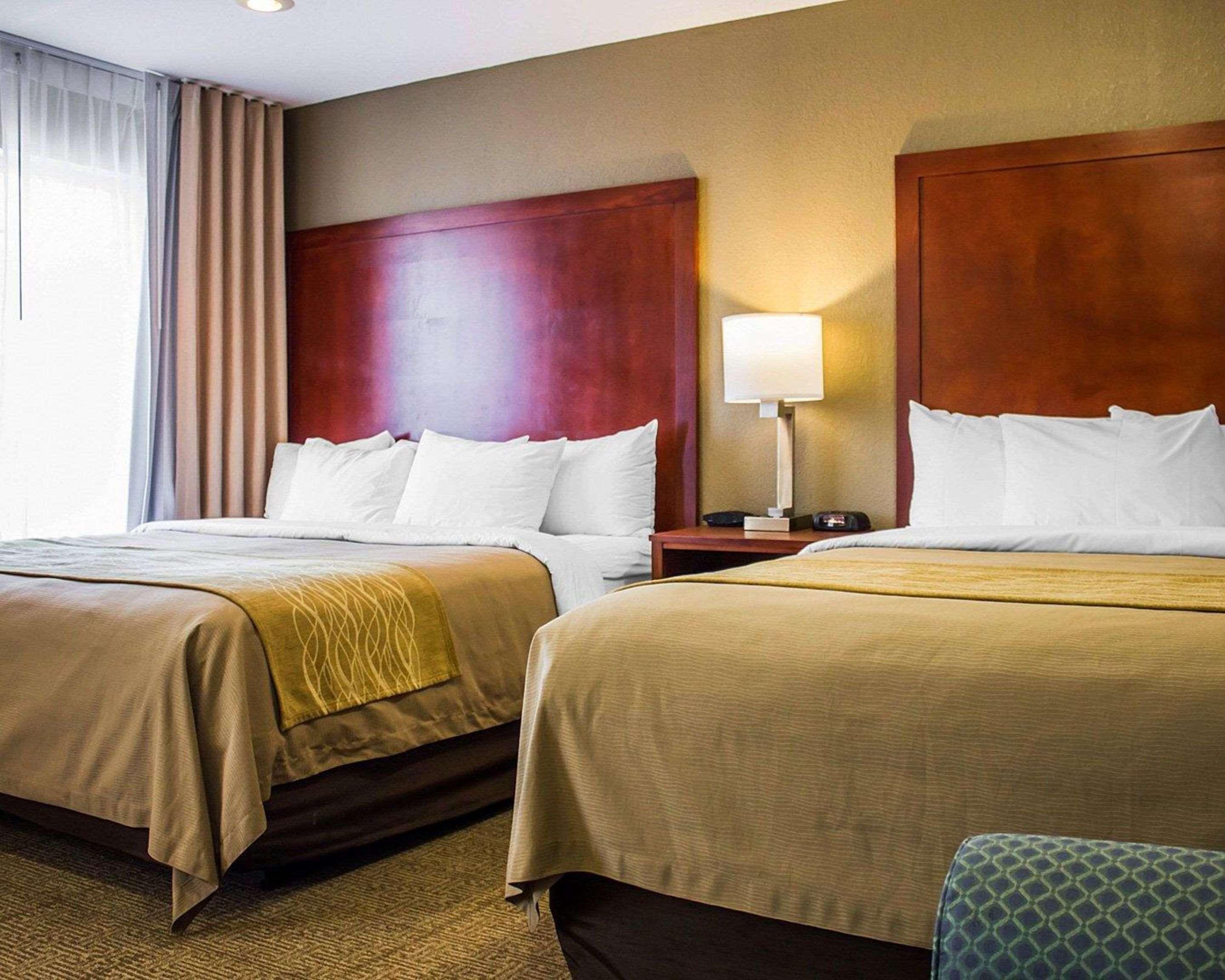 Comfort Inn Guilford Near I-95 المظهر الخارجي الصورة