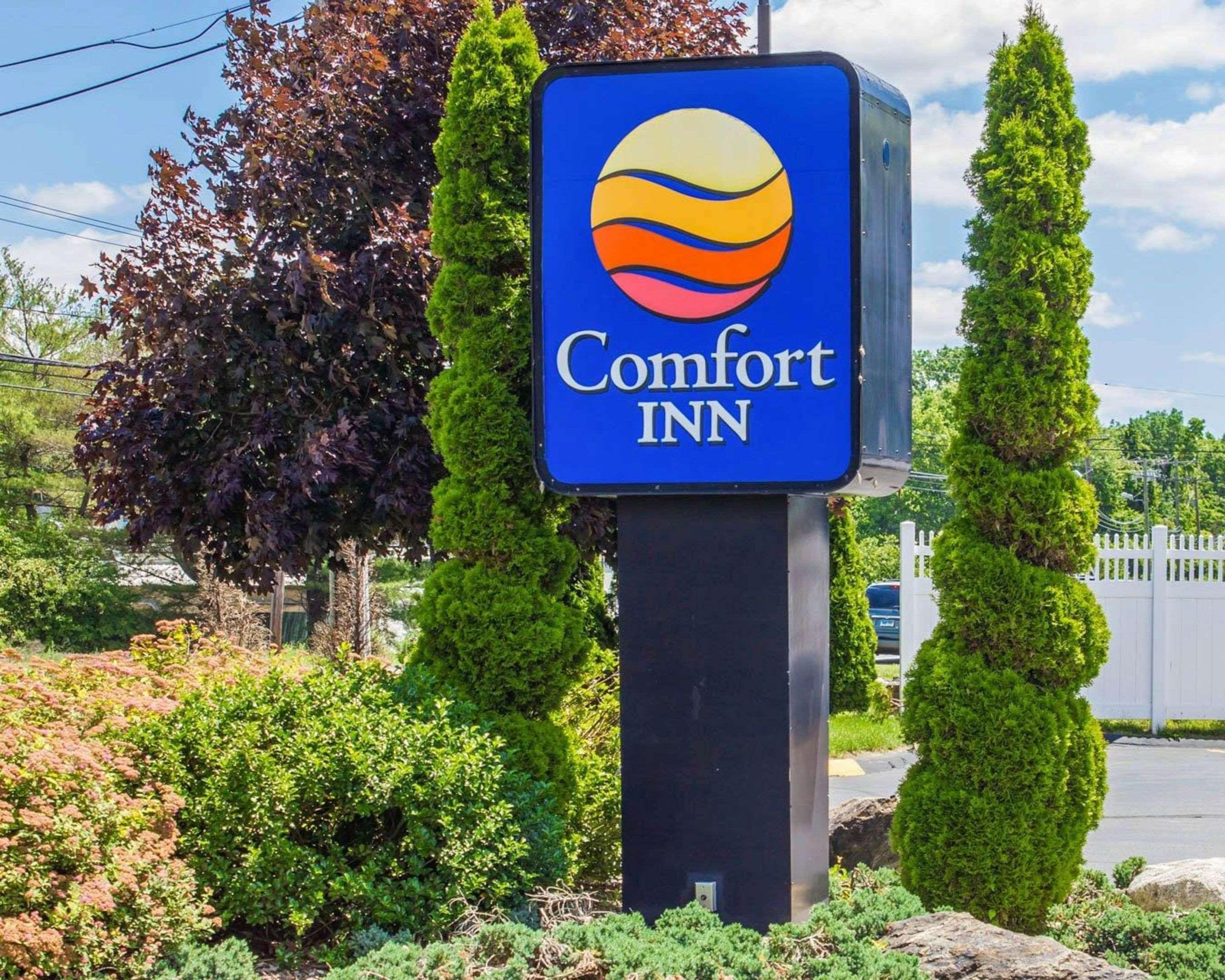 Comfort Inn Guilford Near I-95 المظهر الخارجي الصورة