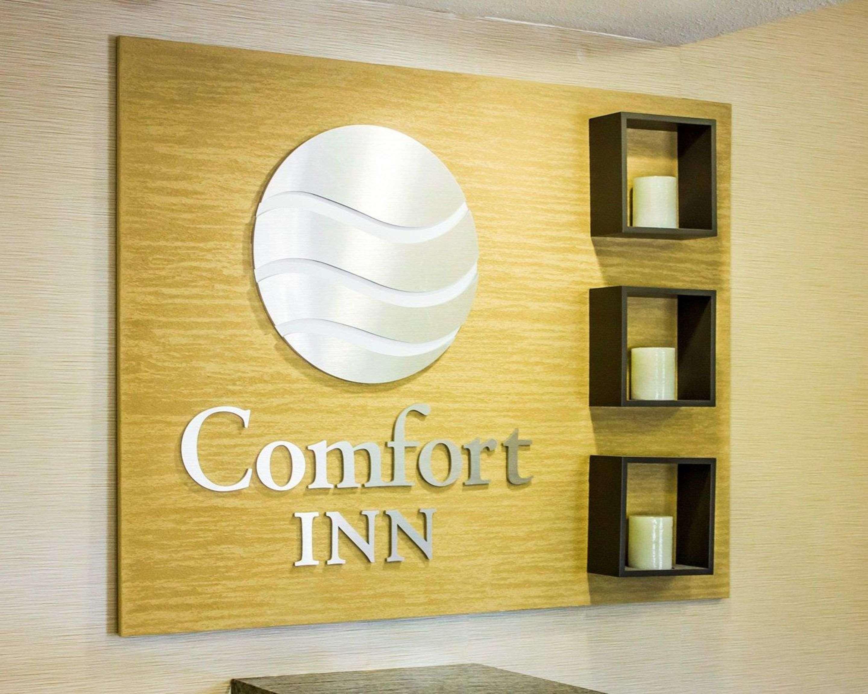 Comfort Inn Guilford Near I-95 المظهر الخارجي الصورة