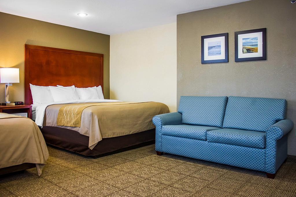 Comfort Inn Guilford Near I-95 المظهر الخارجي الصورة