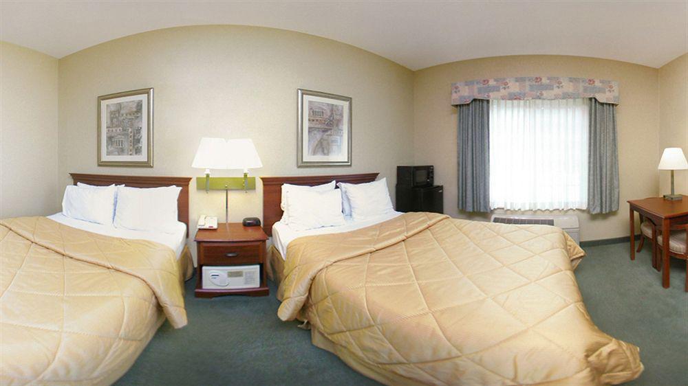 Comfort Inn Guilford Near I-95 المظهر الخارجي الصورة